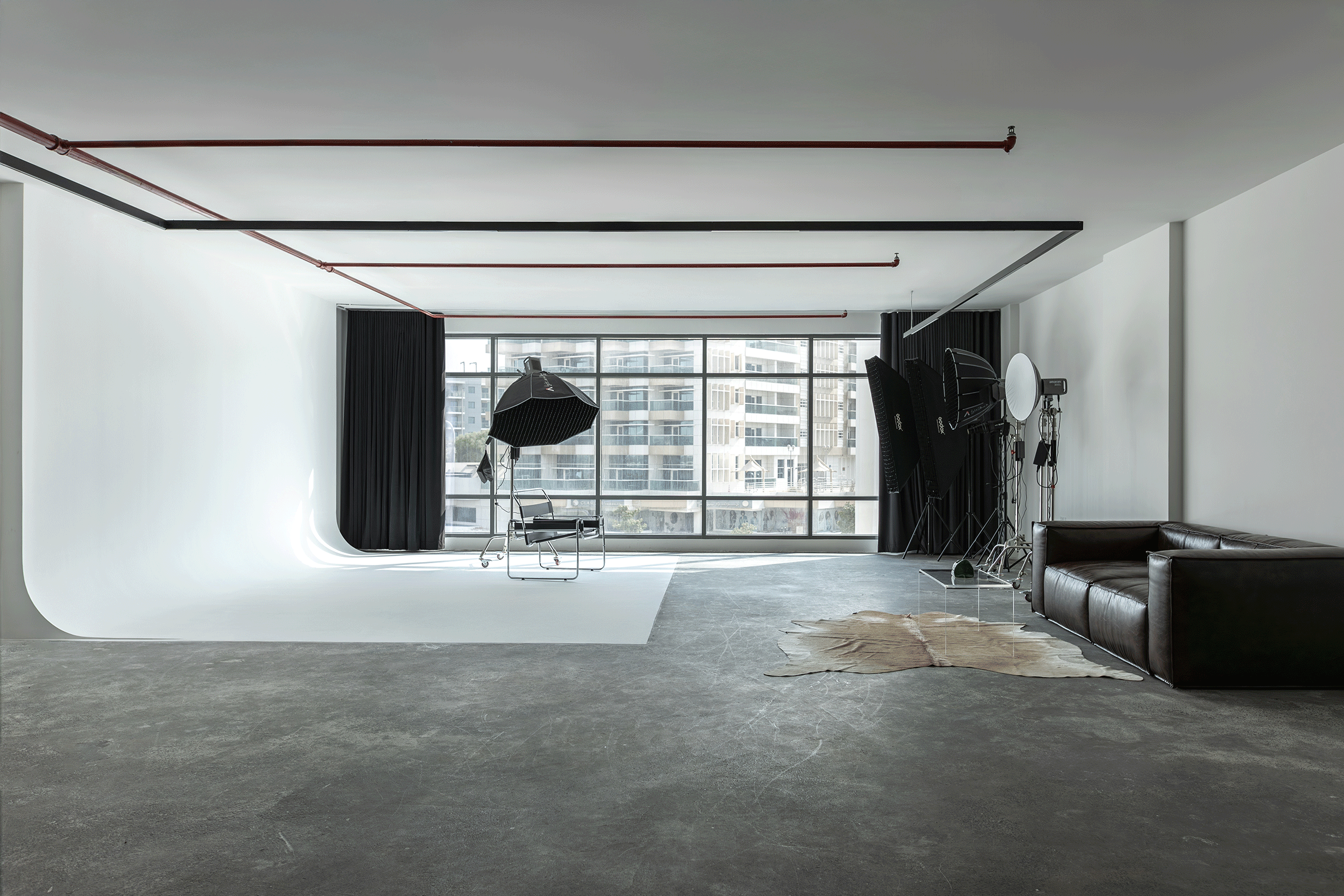 Daylight photo studio for rent in Al Zeina, Abu Dhabi